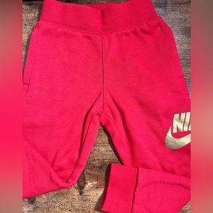 NWOT Nike sweatpants